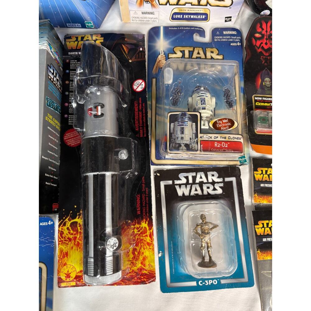 Lot Star Wars Mixed Collectibles 2000's era Figures Vehicles Micro Machines PEZ - Picture 9 of 16